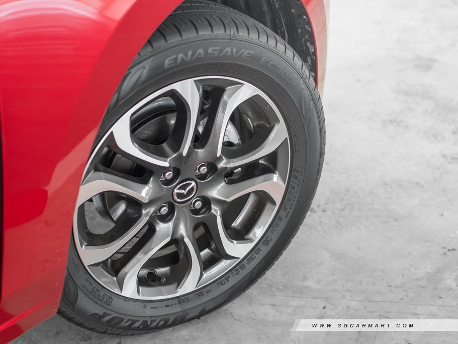 https://i.i-sgcm.com/new_cars/cars/11811/11811_g19