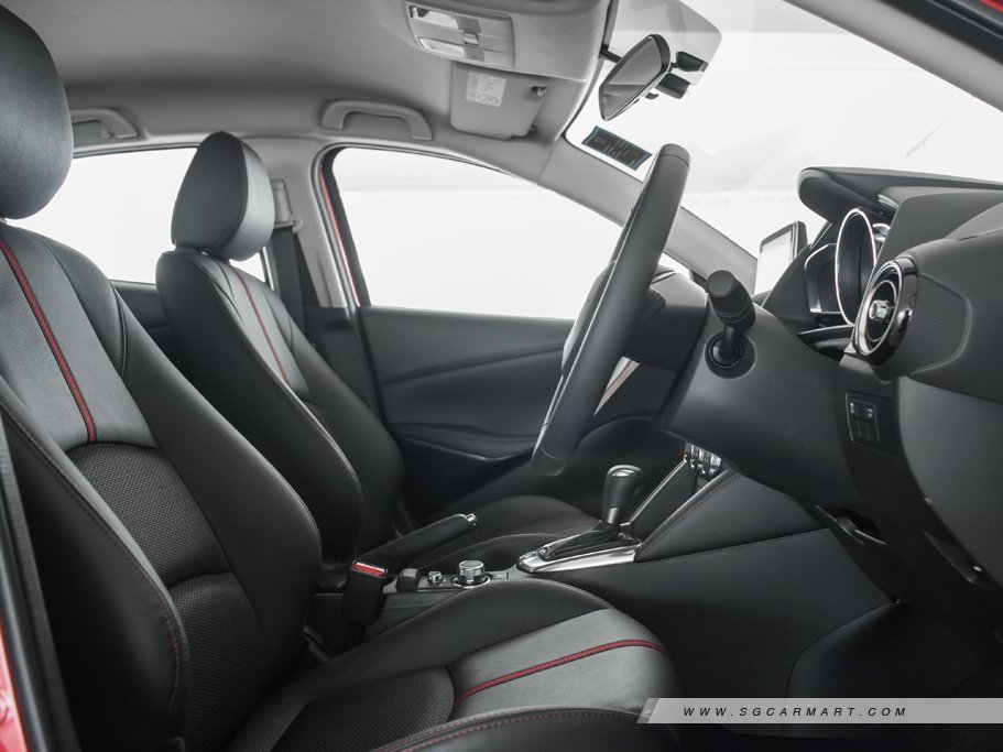 https://i.i-sgcm.com/new_cars/cars/11811/11811_g22
