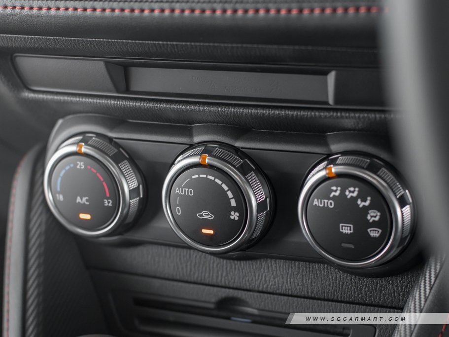 https://i.i-sgcm.com/new_cars/cars/11811/11811_g29