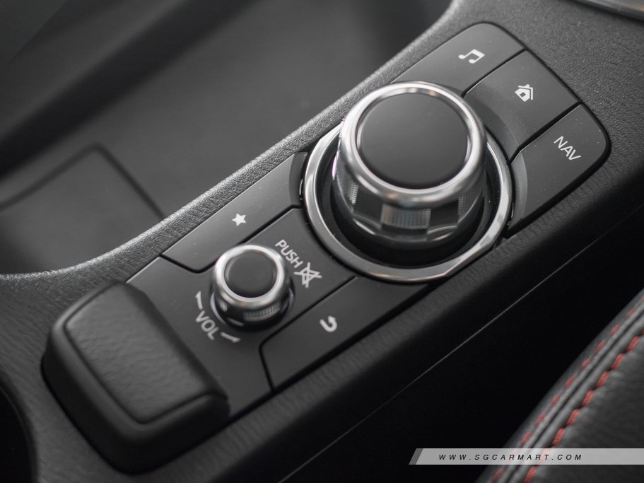 https://i.i-sgcm.com/new_cars/cars/11811/11811_g32