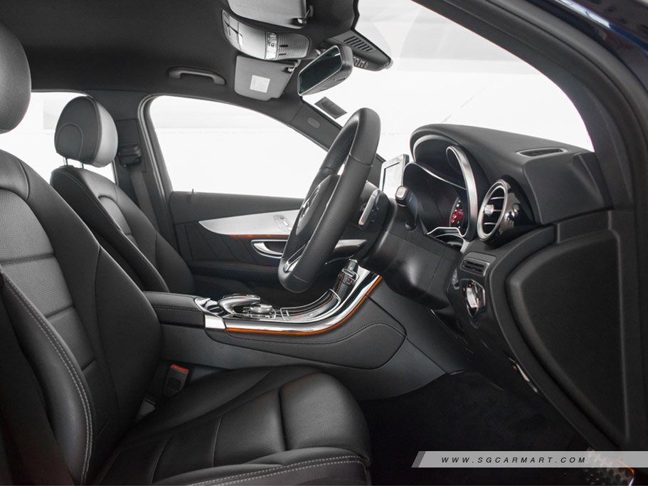https://i.i-sgcm.com/new_cars/cars/11819/11819_g25