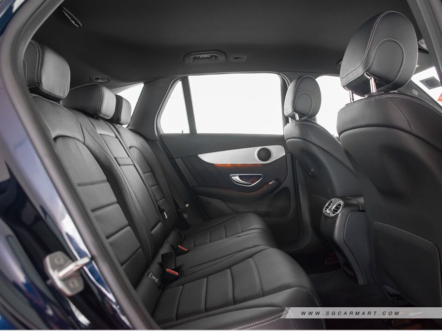 https://i.i-sgcm.com/new_cars/cars/11819/11819_g26