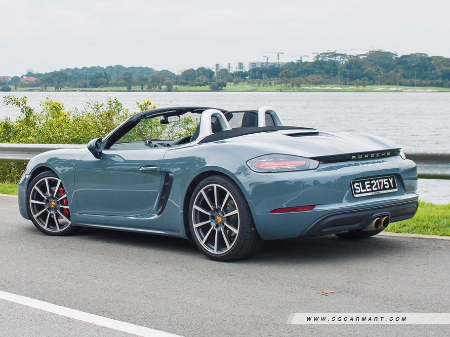 https://i.i-sgcm.com/new_cars/cars/11821/11821_g18
