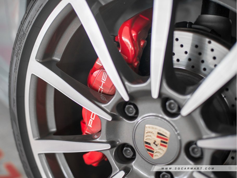 https://i.i-sgcm.com/new_cars/cars/11821/11821_g21