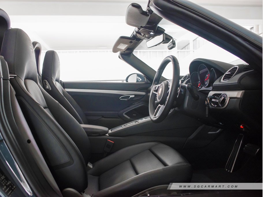https://i.i-sgcm.com/new_cars/cars/11821/11821_g25
