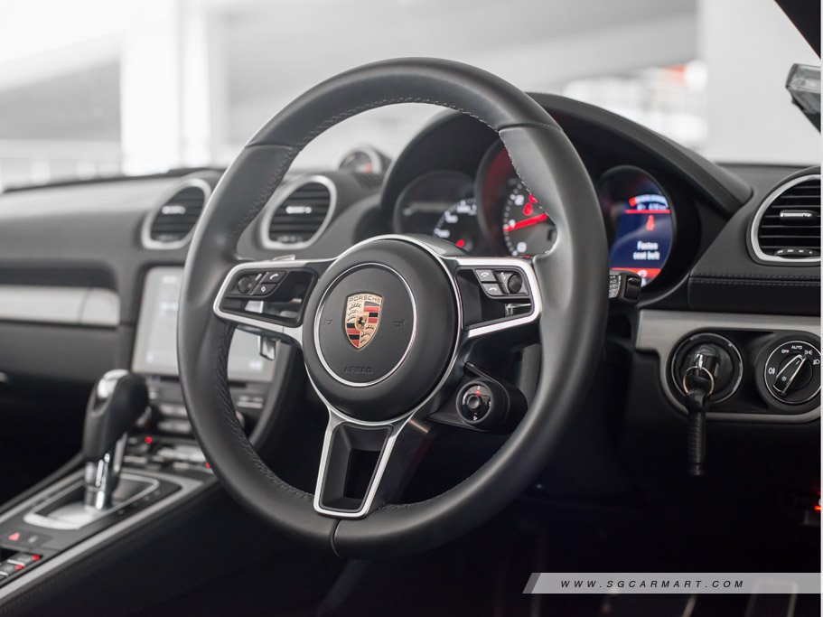 https://i.i-sgcm.com/new_cars/cars/11821/11821_g27