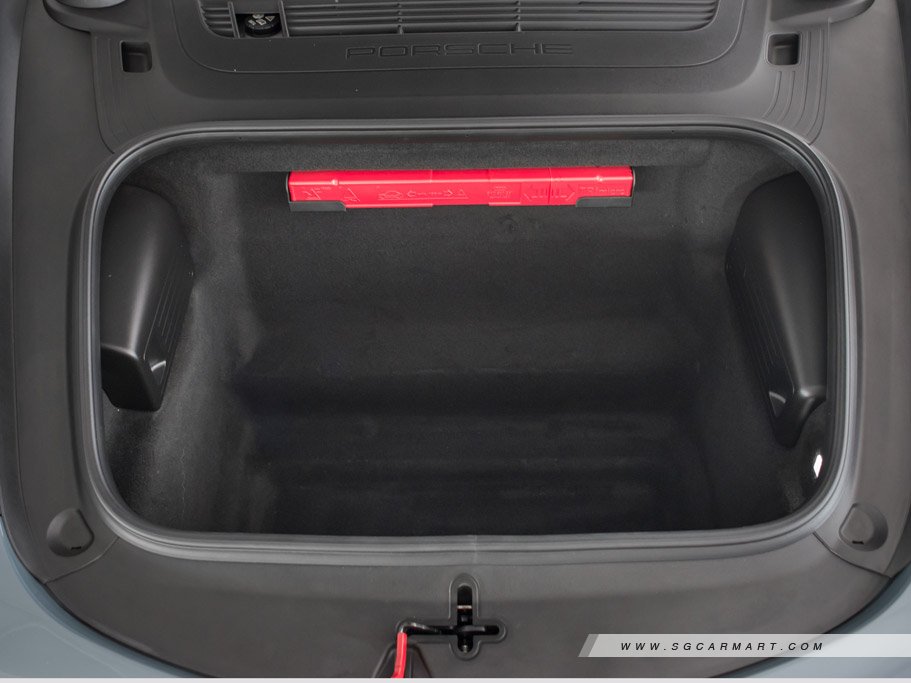 https://i.i-sgcm.com/new_cars/cars/11821/11821_g38