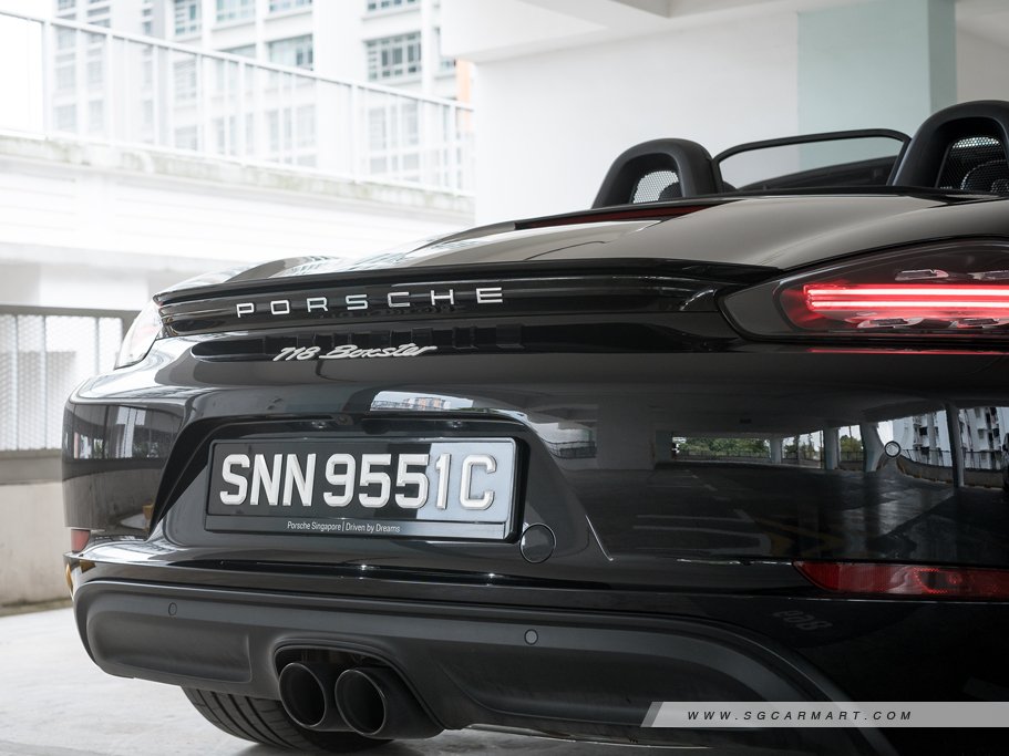 https://i.i-sgcm.com/new_cars/cars/11821/11821_g44