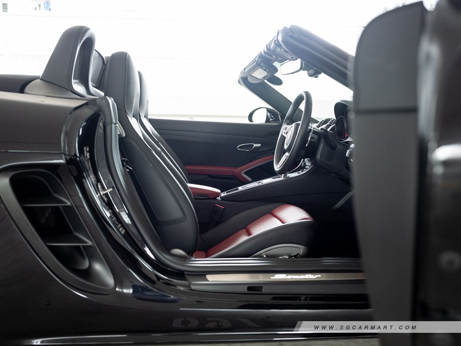https://i.i-sgcm.com/new_cars/cars/11821/11821_g62