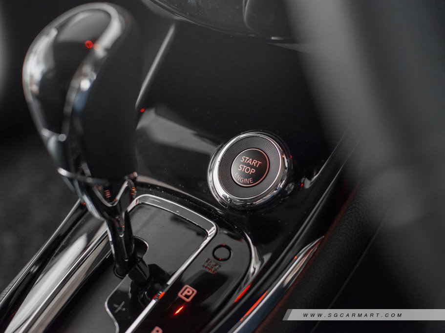 https://i.i-sgcm.com/new_cars/cars/11822/11822_g24
