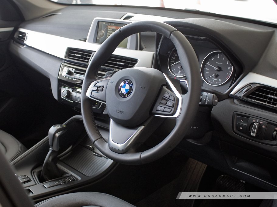 https://i.i-sgcm.com/new_cars/cars/11823/11823_g13