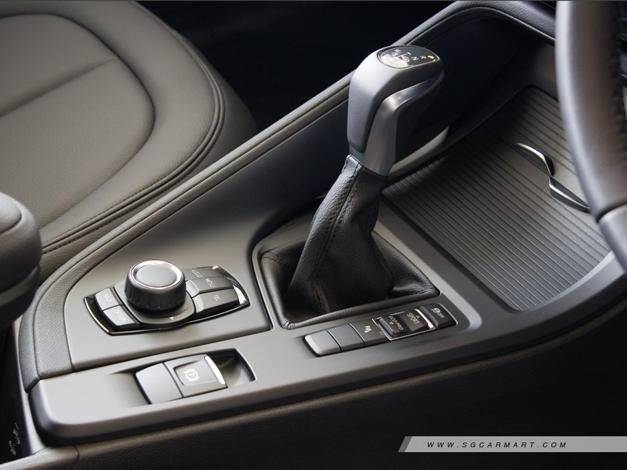 https://i.i-sgcm.com/new_cars/cars/11823/11823_g23