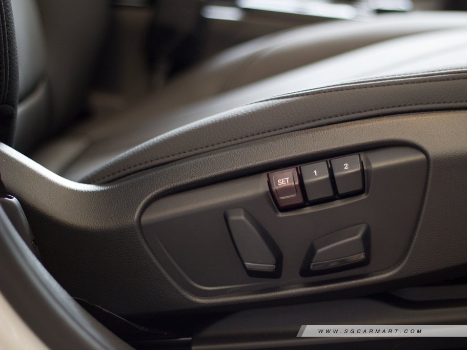 https://i.i-sgcm.com/new_cars/cars/11823/11823_g25