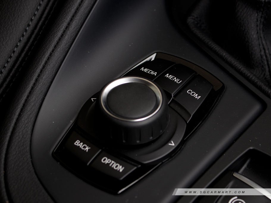https://i.i-sgcm.com/new_cars/cars/11823/11823_g52