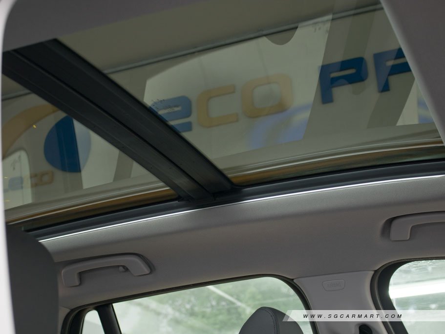 https://i.i-sgcm.com/new_cars/cars/11823/11823_g56