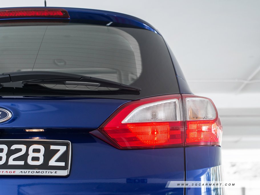 https://i.i-sgcm.com/new_cars/cars/11824/11824_g21