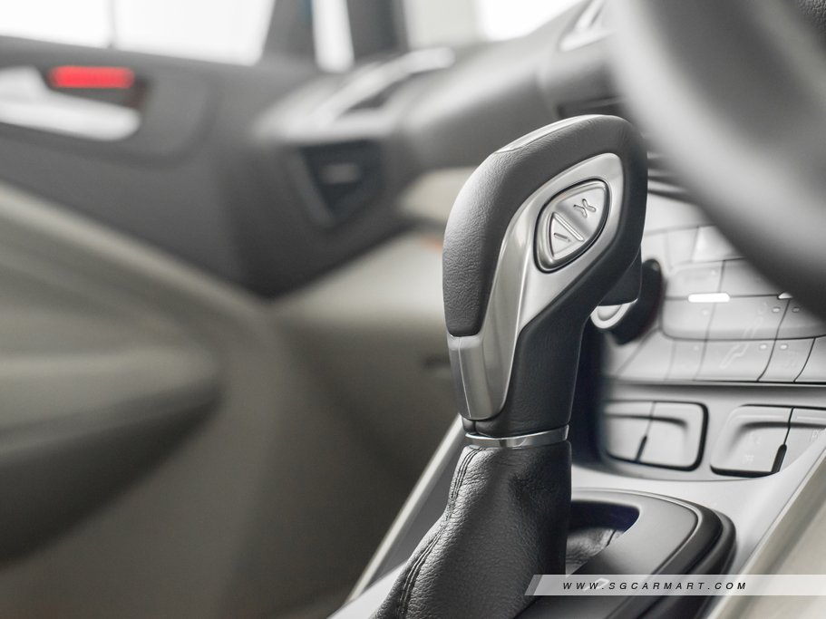 https://i.i-sgcm.com/new_cars/cars/11824/11824_g32