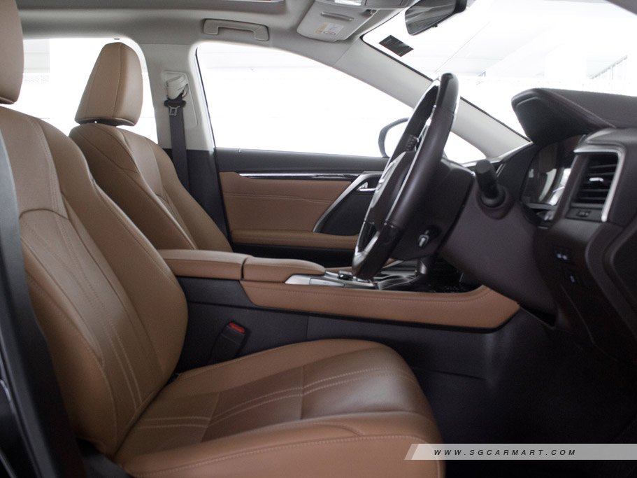 https://i.i-sgcm.com/new_cars/cars/11828/11828_g23