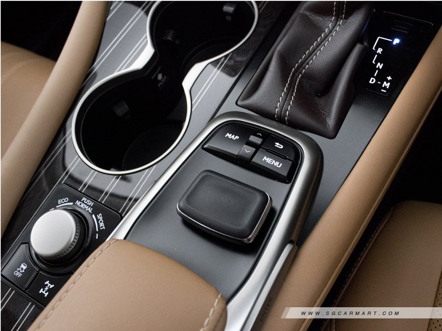 https://i.i-sgcm.com/new_cars/cars/11828/11828_g30