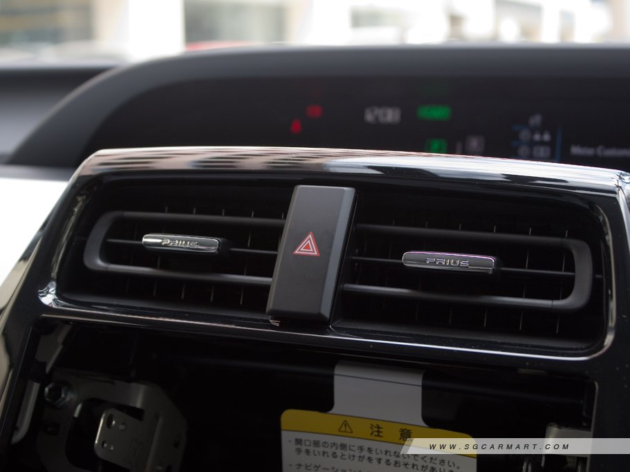 Toyota Prius Hybrid 2016 16