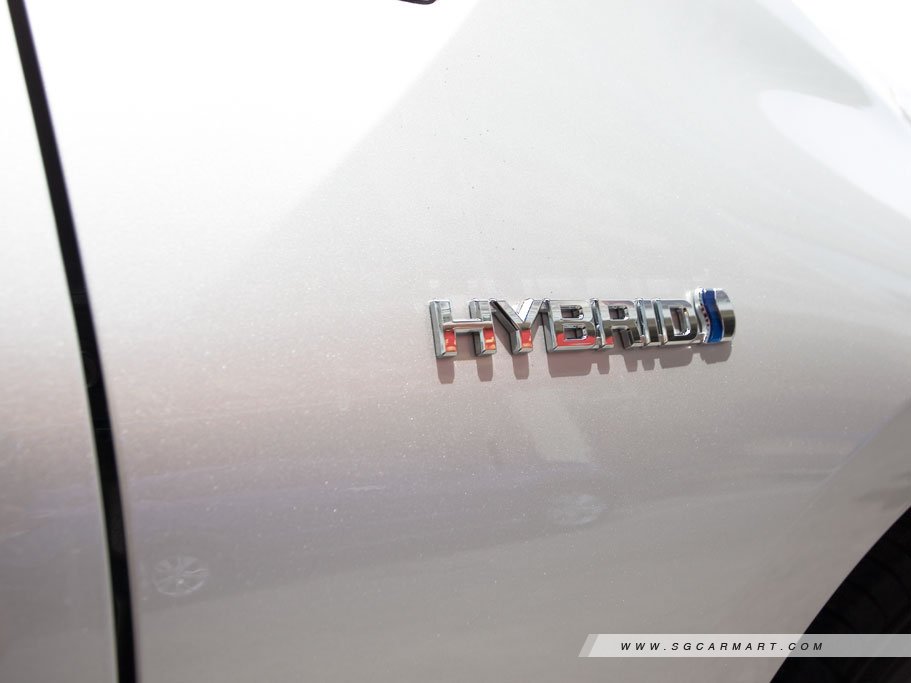 https://i.i-sgcm.com/new_cars/cars/11830/11830_g26