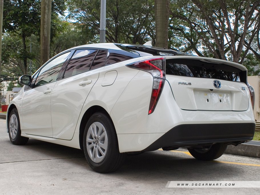 Toyota Prius Hybrid 2016 4