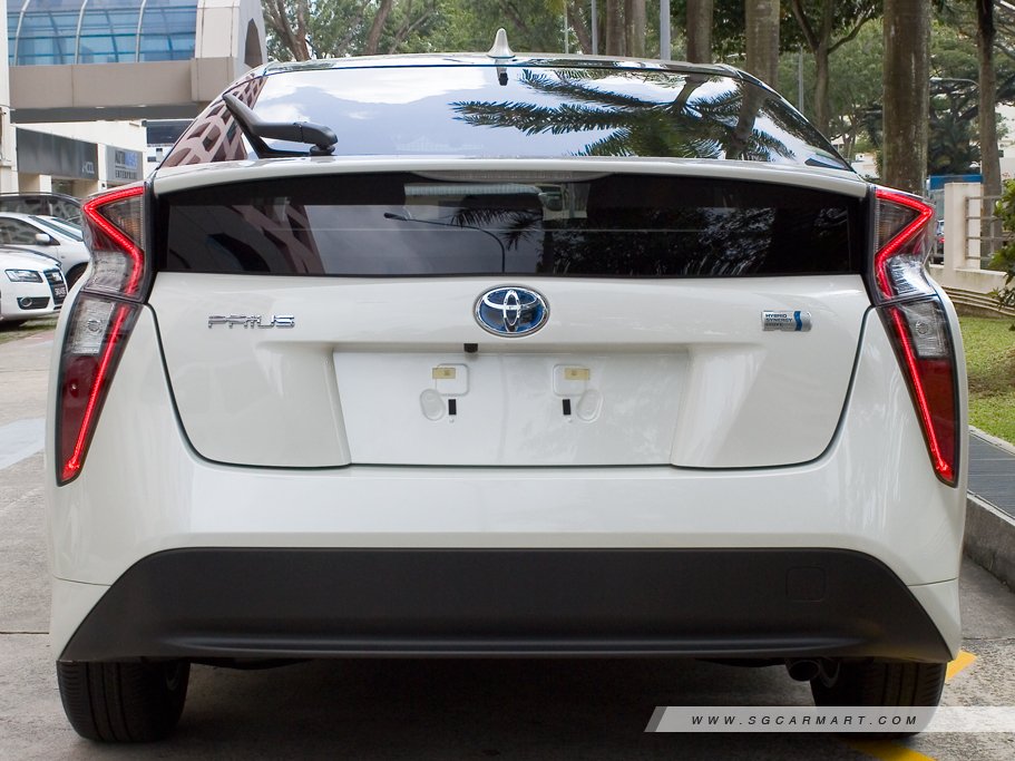 Toyota Prius Hybrid 2016 5