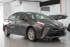 New Toyota Prius Hybrid Consumer Reviews Review Sgcarmart