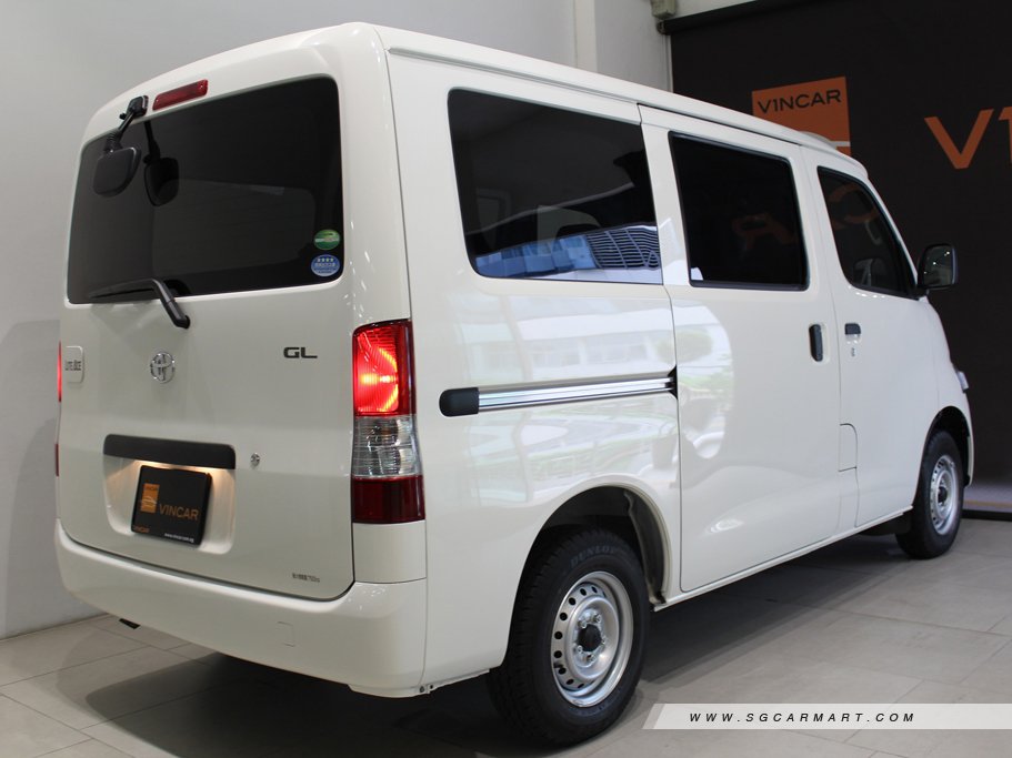 https://i.i-sgcm.com/new_cars/cars/11831/11831_g3