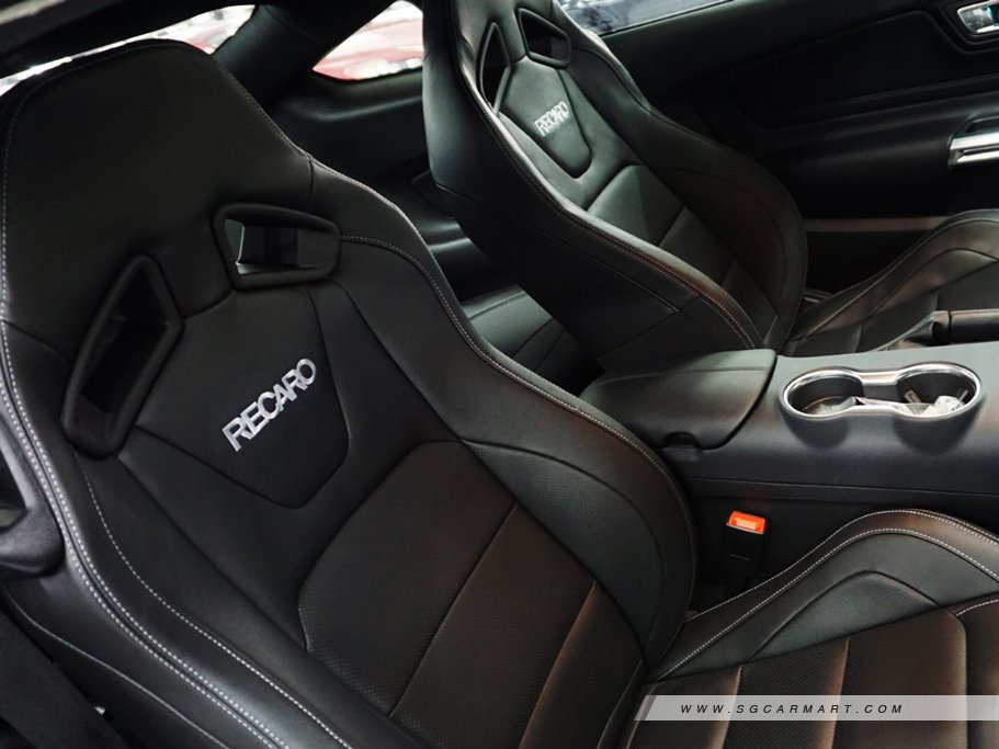 https://i.i-sgcm.com/new_cars/cars/11834/11834_g129