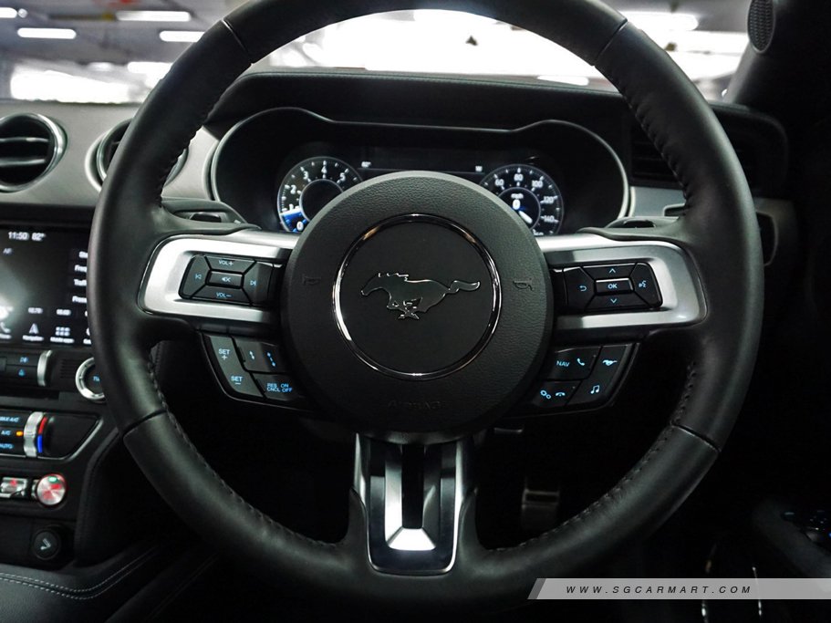 https://i.i-sgcm.com/new_cars/cars/11834/11834_g131