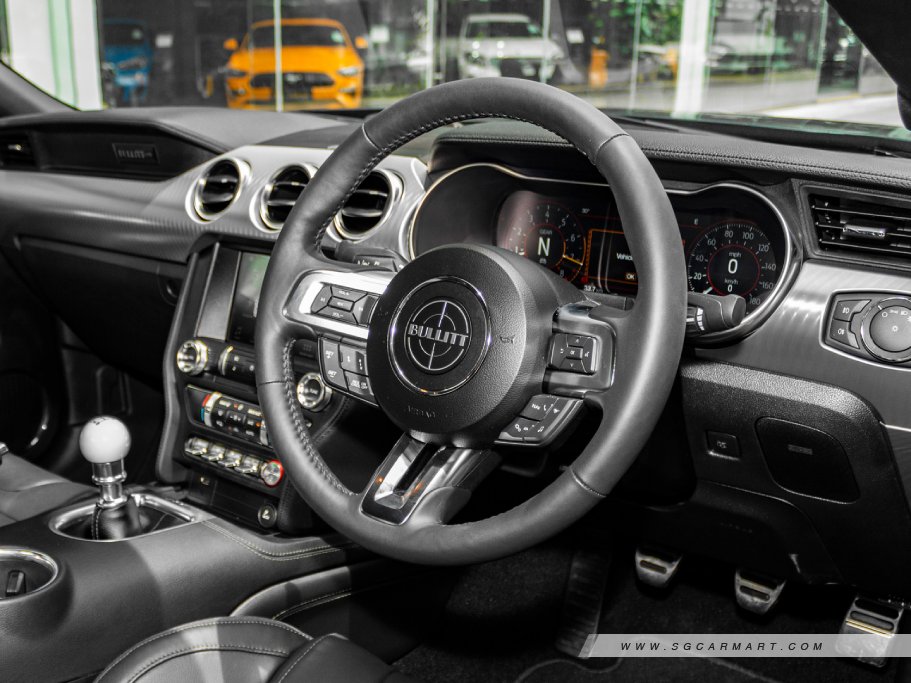 https://i.i-sgcm.com/new_cars/cars/11834/11834_g151