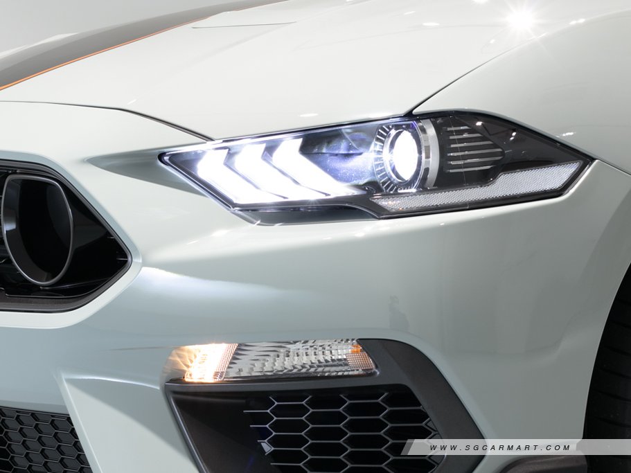 https://i.i-sgcm.com/new_cars/cars/11834/11834_g162