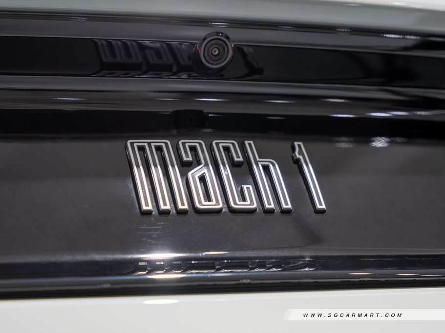 https://i.i-sgcm.com/new_cars/cars/11834/11834_g166