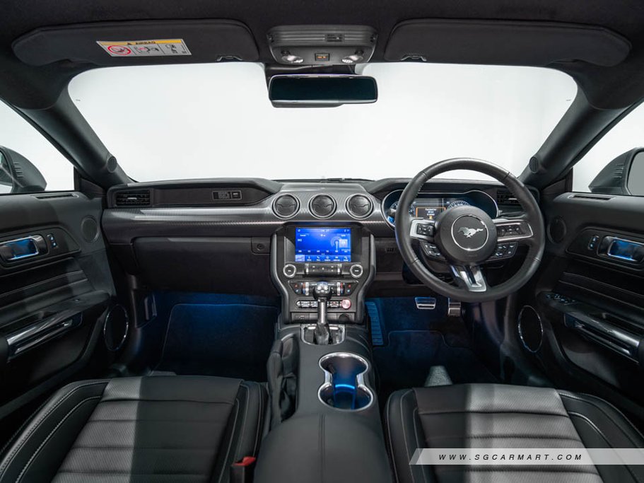 https://i.i-sgcm.com/new_cars/cars/11834/11834_g173