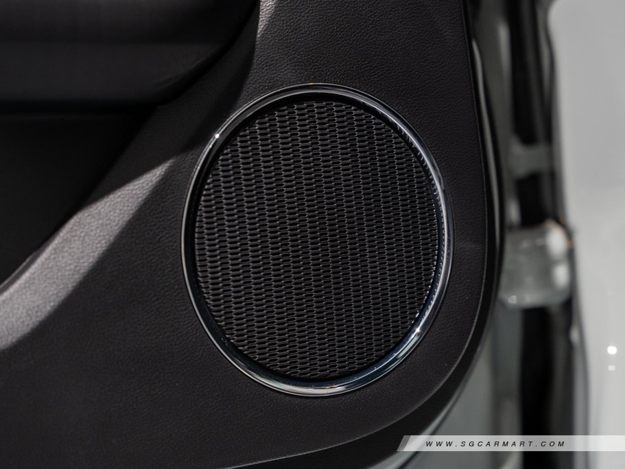 https://i.i-sgcm.com/new_cars/cars/11834/11834_g183
