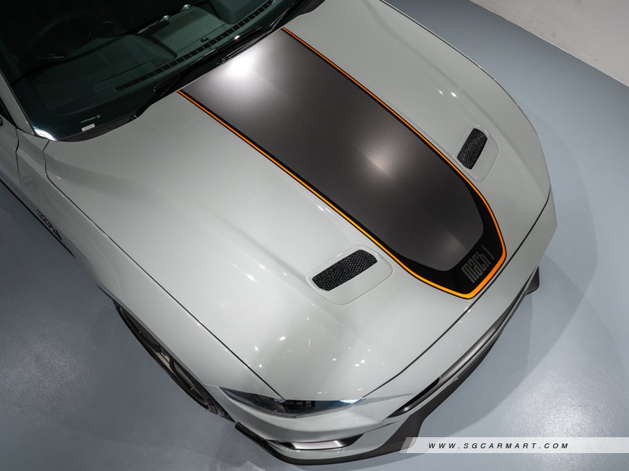 https://i.i-sgcm.com/new_cars/cars/11834/11834_g187