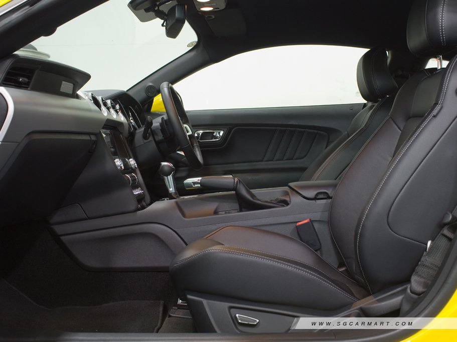 https://i.i-sgcm.com/new_cars/cars/11834/11834_g21