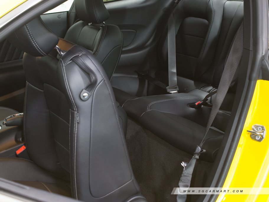 https://i.i-sgcm.com/new_cars/cars/11834/11834_g22