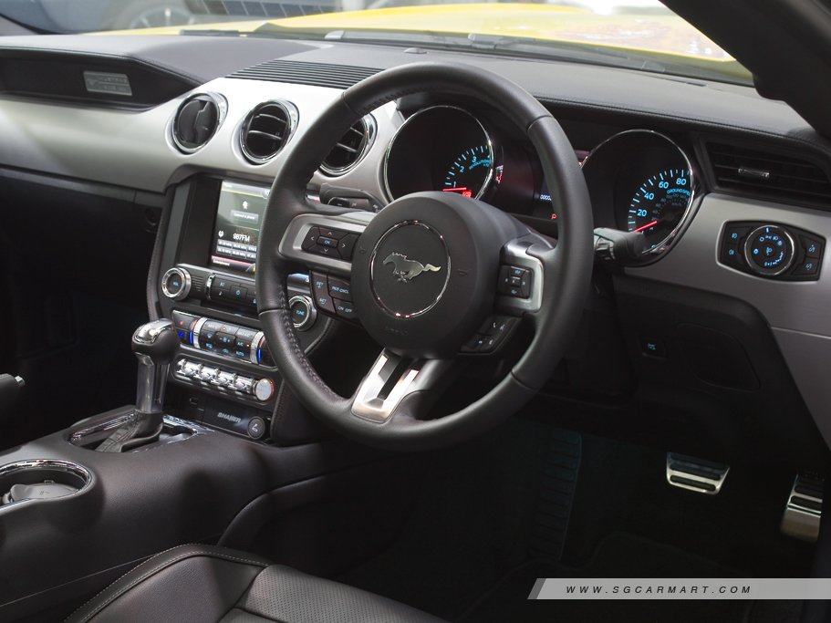 https://i.i-sgcm.com/new_cars/cars/11834/11834_g23
