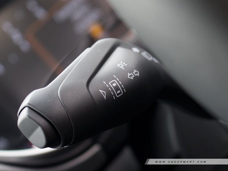 https://i.i-sgcm.com/new_cars/cars/11834/11834_g79