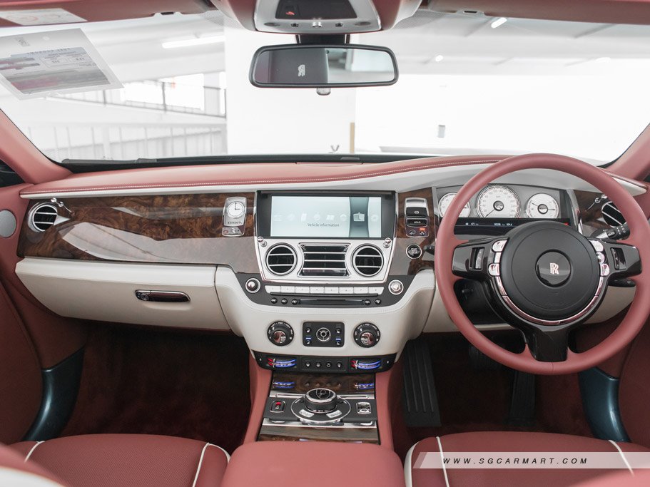 https://i.i-sgcm.com/new_cars/cars/11835/11835_g32