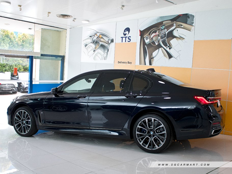 https://i.i-sgcm.com/new_cars/cars/11839/11839_g103