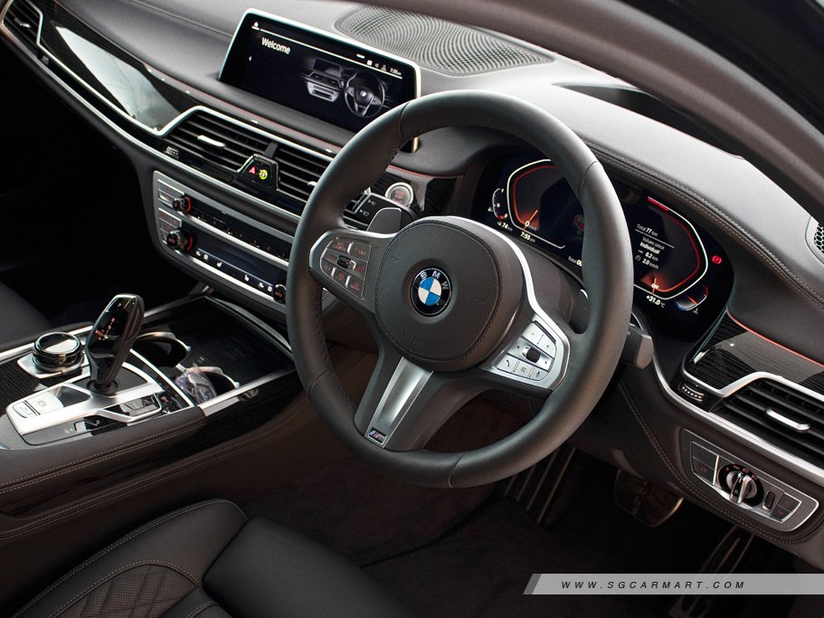 https://i.i-sgcm.com/new_cars/cars/11839/11839_g114