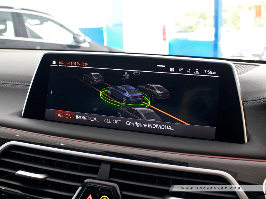 https://i.i-sgcm.com/new_cars/cars/11839/11839_g120