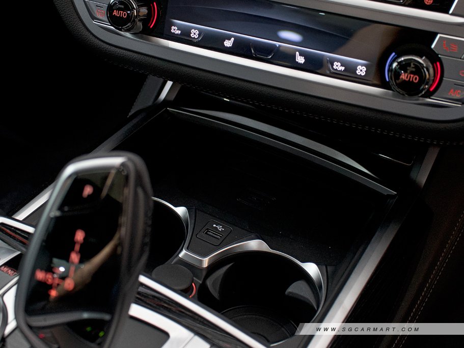 https://i.i-sgcm.com/new_cars/cars/11839/11839_g123