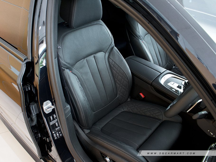 https://i.i-sgcm.com/new_cars/cars/11839/11839_g129