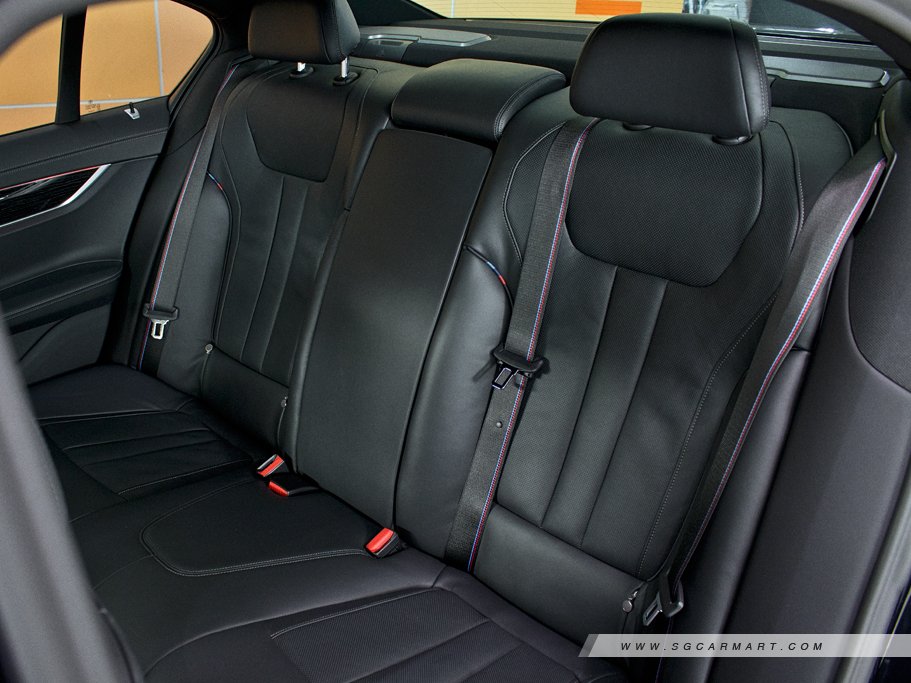 https://i.i-sgcm.com/new_cars/cars/11839/11839_g131
