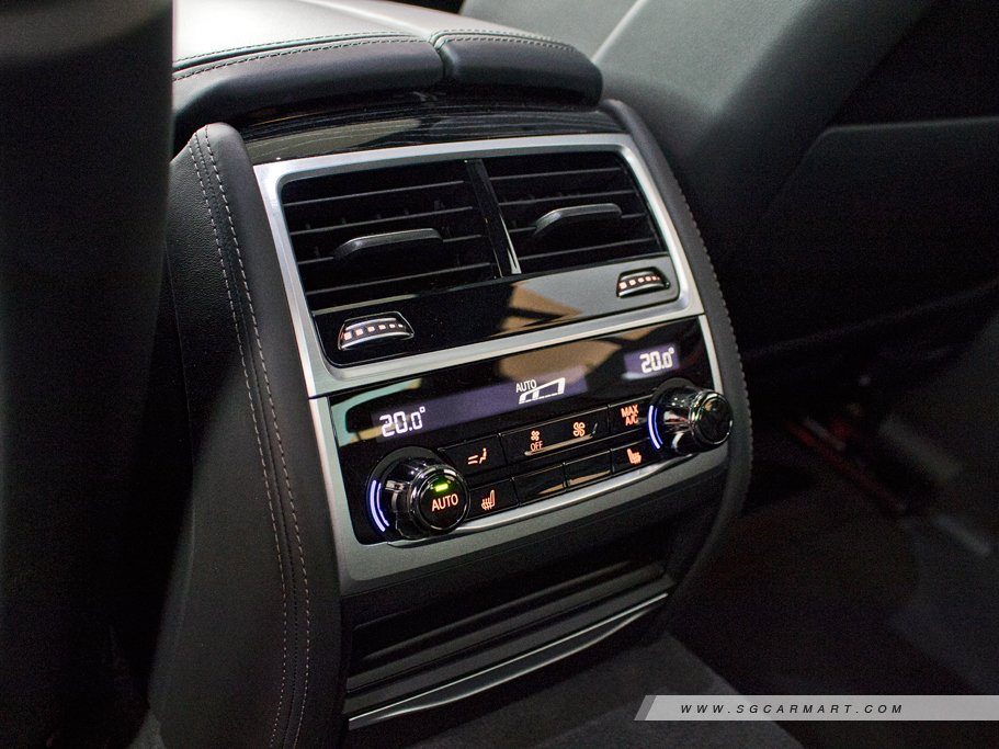 https://i.i-sgcm.com/new_cars/cars/11839/11839_g132