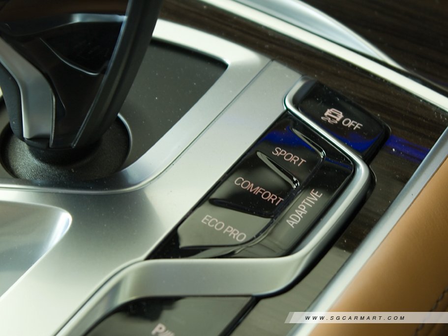 https://i.i-sgcm.com/new_cars/cars/11839/11839_g21